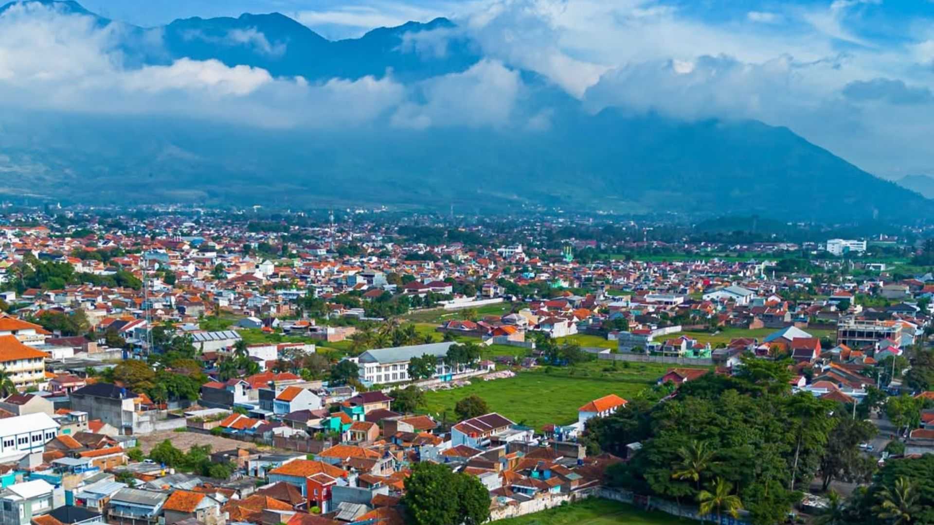 Tarogong Kidul Jadi Wilayah Terpadat di Garut? Ini 10 Kecamatan dengan Kepadatan Penduduk Tertinggi